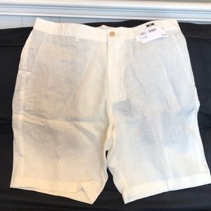Joseph Abboud men’s white linen shorts. Size 34